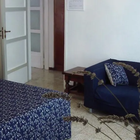 Vakantiehuis Casa Vacanza La Rocca Arona