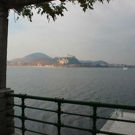 Casa Vacanza La Rocca * Arona