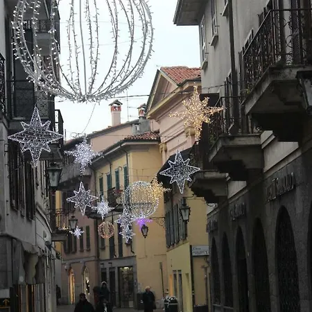 Casa Vacanza La Rocca Arona